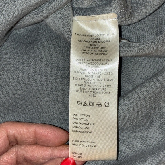 Women's Gray Ribbed Top - Picture 10 of 12